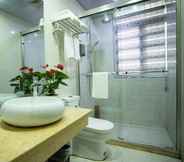 In-room Bathroom 3 Shell Hefei Chaohu Railway Station Wanda Plaza Hot