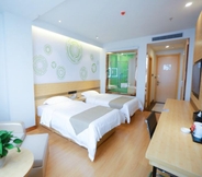 Bedroom 2 Greentree Inn Jin Intermediary Resting Dingyang We