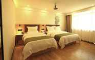Phòng ngủ 5 Greentree Inn Anlong County Zhaodi Hotel