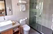 In-room Bathroom 4 Greentree Inn Shangrao Economic Development Distri