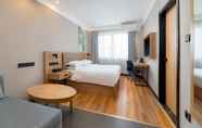 Bedroom 7 Greentree Inn Suzhou Railway Station Wanda Cbd Xue