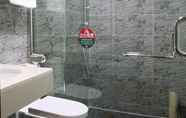 In-room Bathroom 2 Gt Alliance Urumqi Airport Hotel