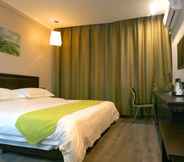 Bedroom 3 Gt Alliance Urumqi Airport Hotel