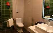 Toilet Kamar 6 Greentree Inn Xingtai Nanhe District Song Jing Str