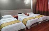 Kamar Tidur 3 Shell Xinzhou Xinfu District Railway Station Hotel