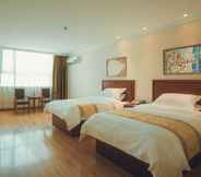 Bedroom 4 Greentree Inn Zhoukou Huaiyang County Longdu Avenu