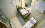 In-room Bathroom 4 GreenTree Inn BeiJing ChangPing District HuiLongGu