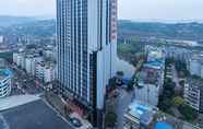 Atraksi di Area Sekitar 2 GreenTree Eastern Yibin Yijian Road New City Plaza