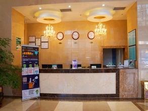 Lobi 4 GreenTree Inn DingZhou Railway Station Hotel