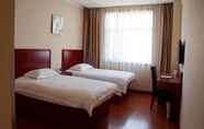 Bedroom 5 GreenTree Inn DingZhou Railway Station Hotel