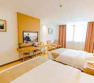 Kamar Tidur 5 GreenTree Inn Huzhou Zhili Fortune Plaza Wuxing Av