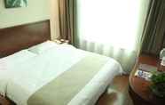 Kamar Tidur 3 GreenTree Inn ZhouKou WenMing Road Hotel