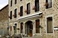 ภายนอกอาคาร Logis Auberge De L'Allagnonette