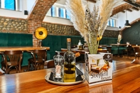 Quầy bar, cafe và phòng lounge Stejarii Resort