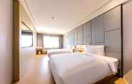 Kamar Tidur 5 Ji Hotel Shanghai Anting Motor City