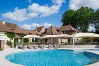 Swimming Pool LOGIS HOTEL LE CLOS DE LA VOUGE
