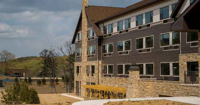 Exterior Cacapon Resort State Park