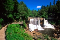 พื้นที่สาธารณะ Blackwater Falls State Park Lodge