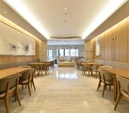 Restaurant 2 Ji Hotel (Shanghai Jindu Road Branch)