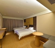 Bedroom 7 Ji Hotel (Shanghai Jindu Road Branch)