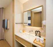 In-room Bathroom 6 Ji Hotel (Urumqi Zhongshan Road)