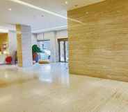 Lobby 5 Ji Hotel (Jinan Jingshi Road Harmony Plaza)