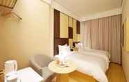 Bedroom 7 Ji Hotel (Jinan Jingshi Road Harmony Plaza)