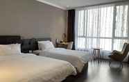 Bedroom 4 Hanting Premium (Chengde South Railway Station, Un