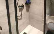 In-room Bathroom 6 Hanting Hotel (Beijing Shijingshan Wanda Luda Stre