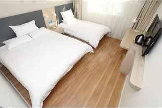 Bedroom 4 Hanting Hotel(South of Railway Station You'anmen B