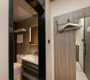 Toilet Kamar 5 Hanting Hotel (Beijing South Railway Station Gongy