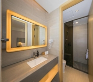 In-room Bathroom 4 Ji Hotel(Beijing Liujiayao Branch)