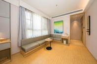 Common Space Ji Hotel(Beijing Liujiayao Branch)