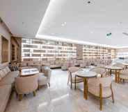 Bar, Cafe and Lounge 5 JI Hotel (Shenyang Sanhao Street Shengjing Hospita