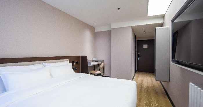 Bedroom Hanting Hotel (Ji'nan Quancheng Square 2)