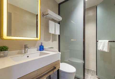 In-room Bathroom Hanting Premium (Jinan Quancheng Road)