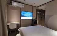 Bedroom 4 Hanting Hotel(Zibo North Railway Station Lutai Ave