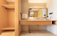 Toilet Kamar 6 Ji Hotel (Tai'an Wanda Plaza)