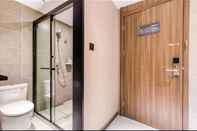 Phòng tắm bên trong Hanting Hotel (Hangzhou Fuyuang Transfer Station)