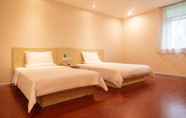 Bedroom 5 Hanting Hotel (Shiyan People's Square)