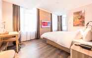 Bedroom 5 Hanting Premium(Xinyi Road, Zhengzhou East Railway