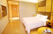 Bedroom 3 Ji Hotel (Zhengzhou Xinzheng International Airport
