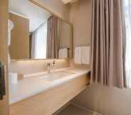 In-room Bathroom 7 Ji Hotel (Chengdu Hongxingqiao Station)