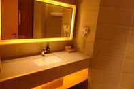 In-room Bathroom Ji Hotel (Wuxi Su'nan Shuofang Airport)