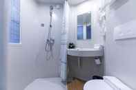 In-room Bathroom Elan Selected (North Zhai Road Hotel,Shanghai Hong