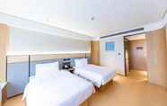 Bedroom 5 Ji Hotel(Shanghai Dning International Branch)