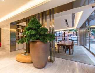 Lobby 2 Ji Hotel (Shanghai Meilan Lake, Luxiang Road)