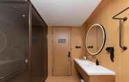 In-room Bathroom 2 Ji Hotel (Nanjing Pukou HongYang Plaza store)