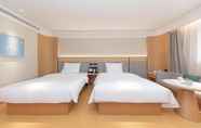Bedroom 2 Ji Hotel (Kaifeng Millennium City Park)