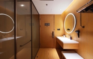 Toilet Kamar 5 Ji Hotel Shenyang Beier Road